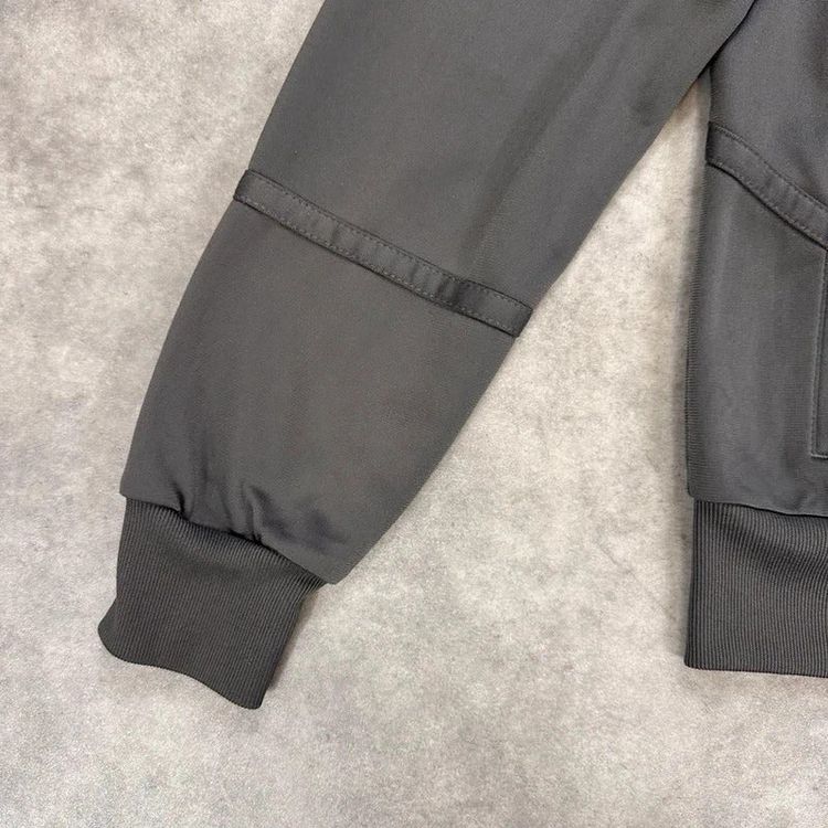Carhartt track jacket image 6
