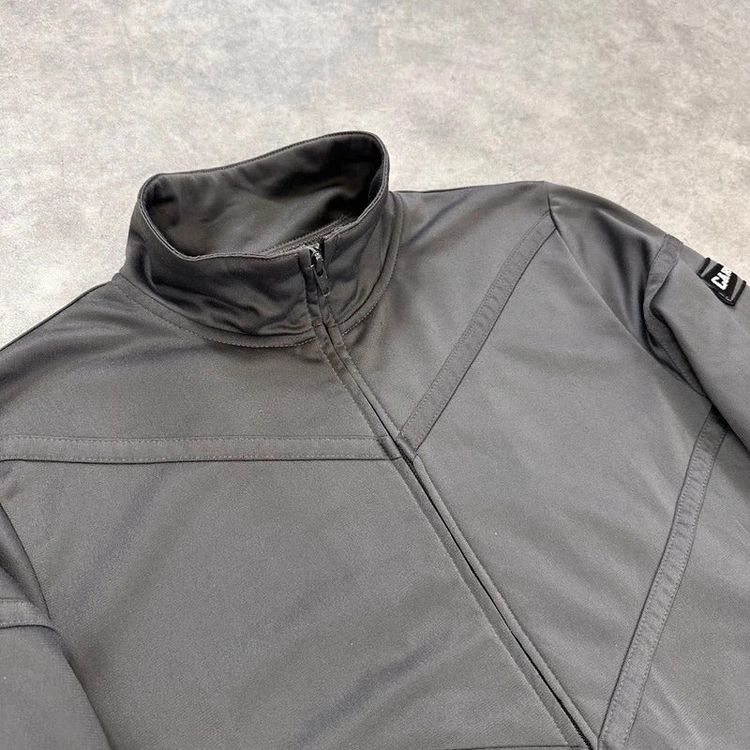 Carhartt track jacket image 5