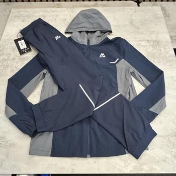 42. Age 10 Montirex set new joggers excellent jacket
