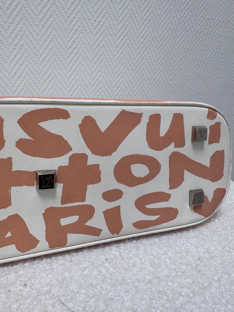 Louis Vuitton Alma Stephen Sprouse Edition image 9