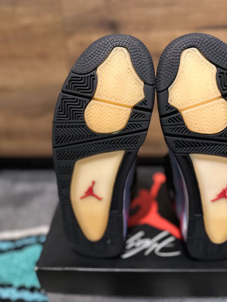Nike Air Jordan 4 “Travis Scott Cactus Jack” U.K. 9.5 imagen 4
