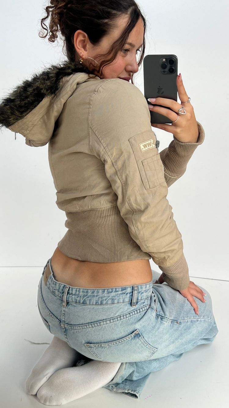 00s beige cinch jacket- size M image 6
