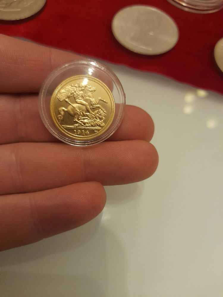 Unknown full sovereign 1914 product image