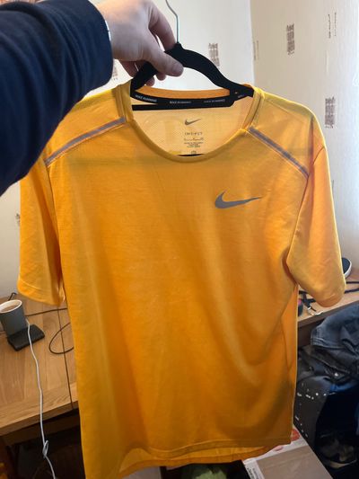 Nike oragne Short Sleeve Athletic Shirt