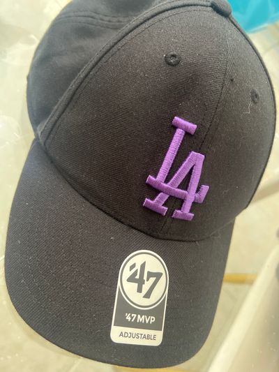 Black Cap With Purple La Logo