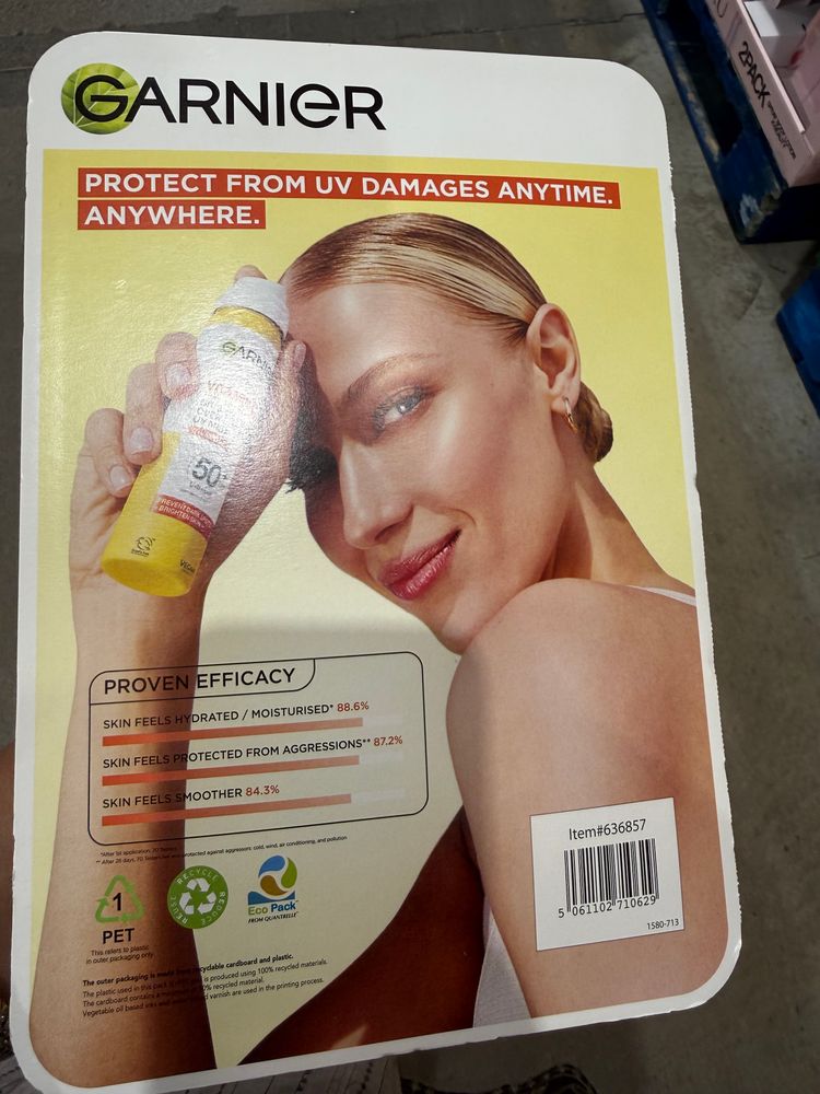 Garnier Vitamin C Brightening Over Make-Up Uv Mist 3 Pack 2