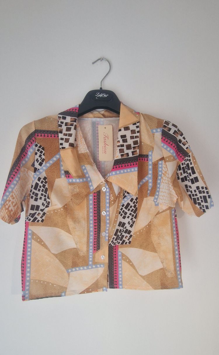 Other Geometric Patterned Button-Up Shirt product image
