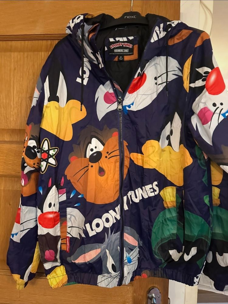 Looney tunes small to medium 