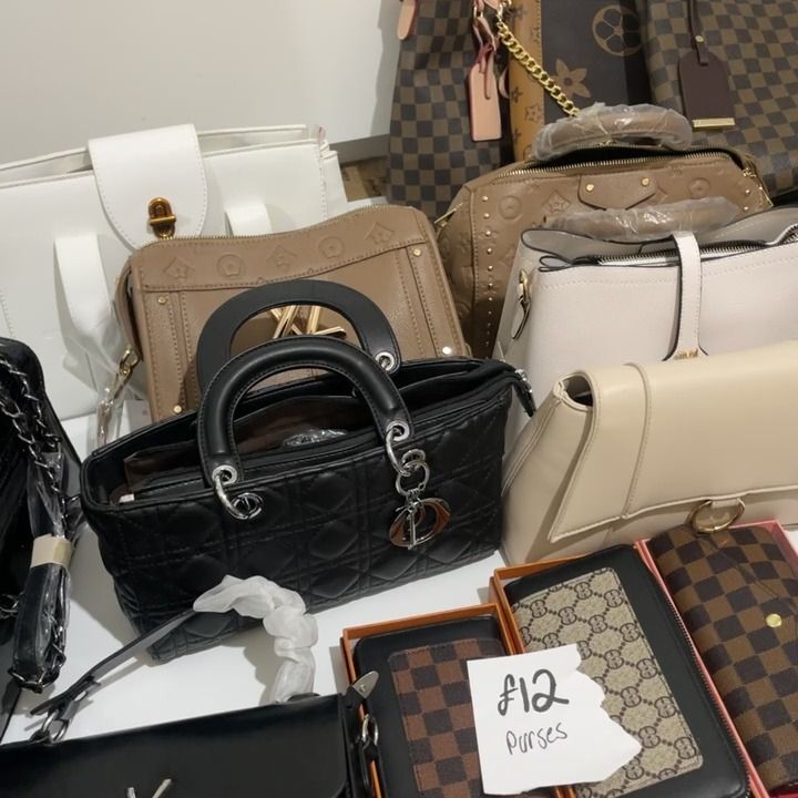 On Running HANDBAG BAG ON THE SCREEN product image