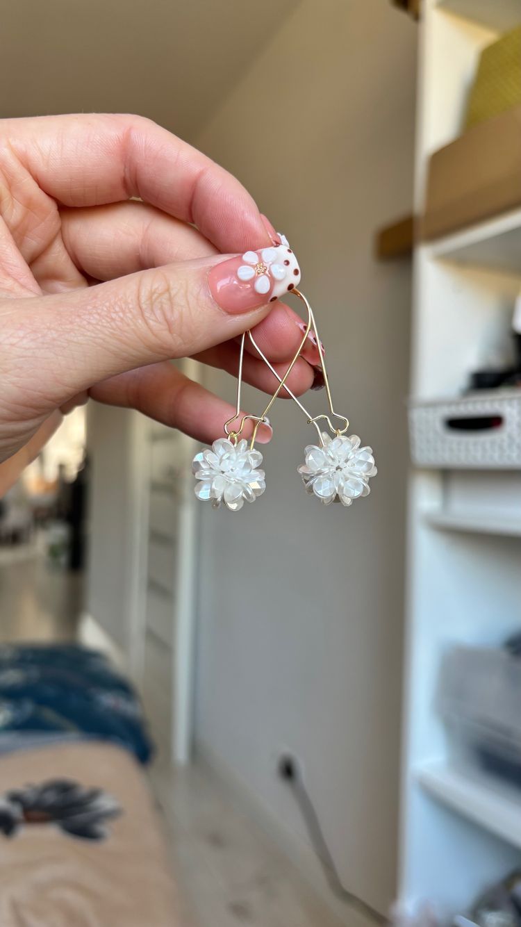 Other White Flower Earrings product image