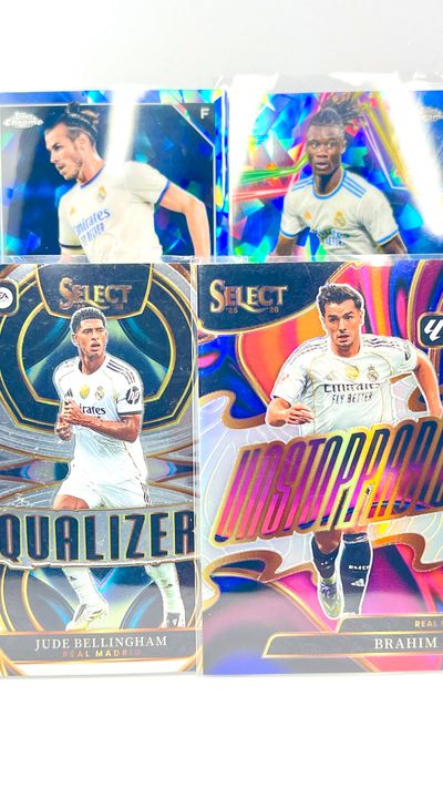 Lote 4 cartas - Real Madrid - Bale Sapphire + Camavinga Sapphire + Bellingham Select Equalizers + Brahim Unstoppable Silver Select