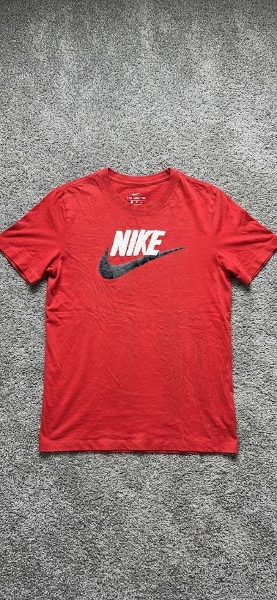 Nike Red T-Shirt