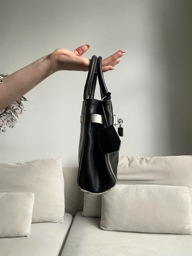 Immagine di Black Mini Handbag with Padlock 3