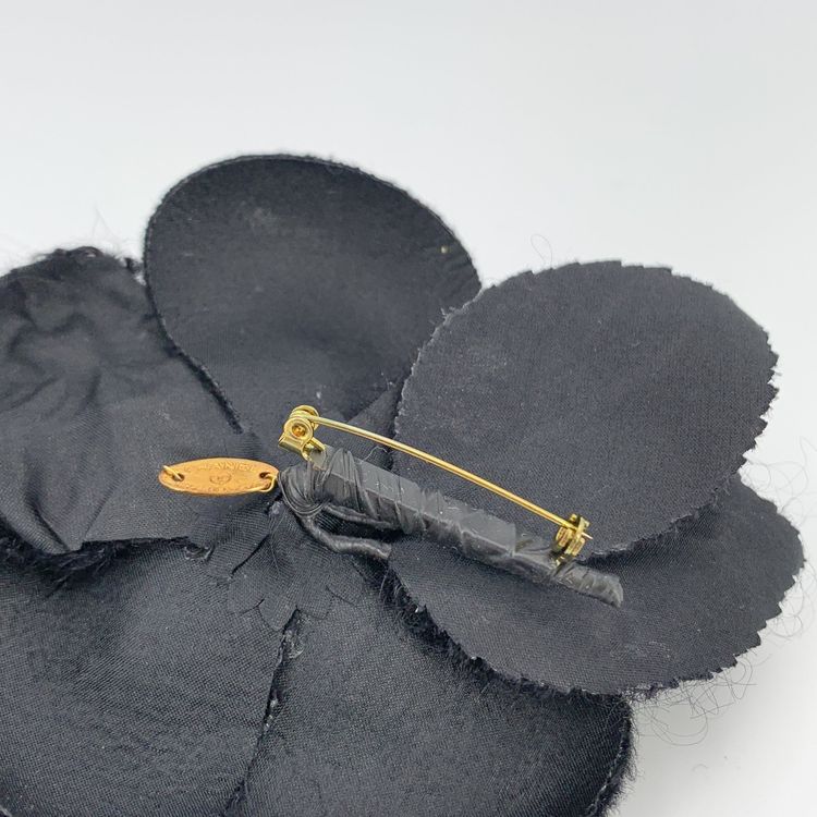 Chanel Vintage Cloth Brooch Camelia obraz 2