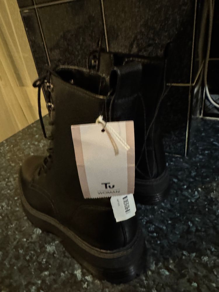 black lace-up boots 3
