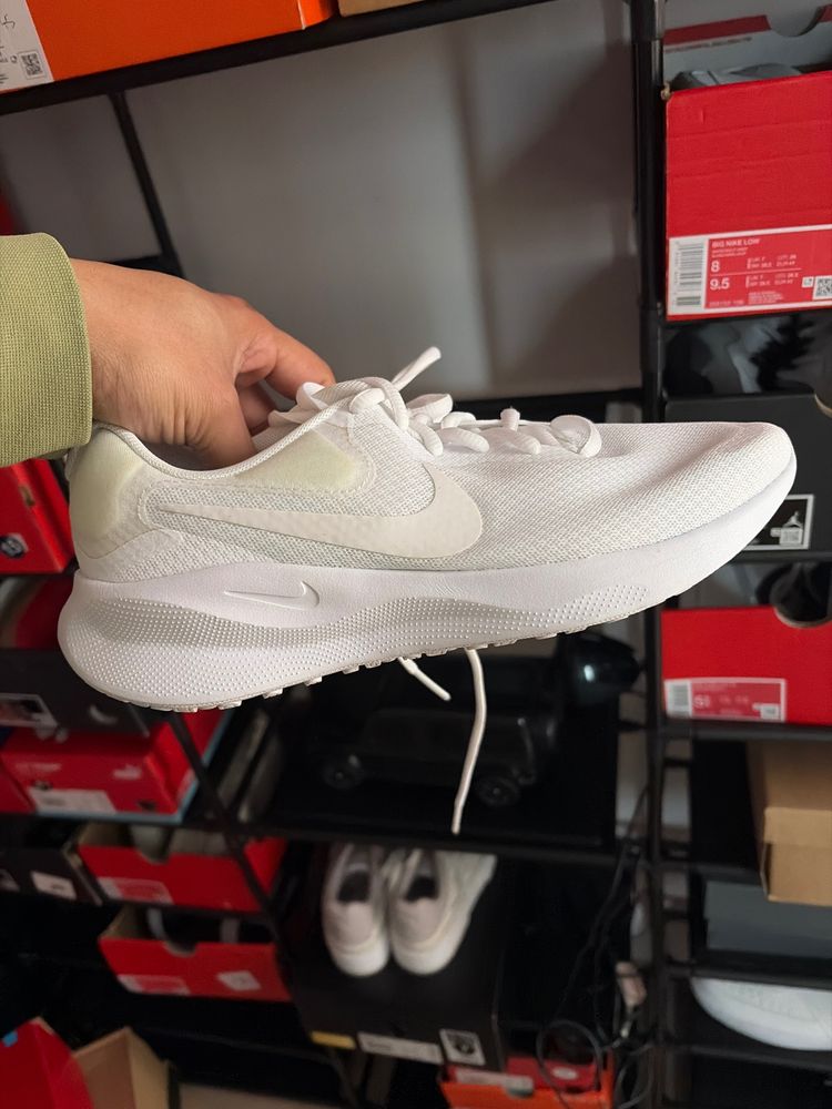 Nike Nike White Running Shoe imagen del producto