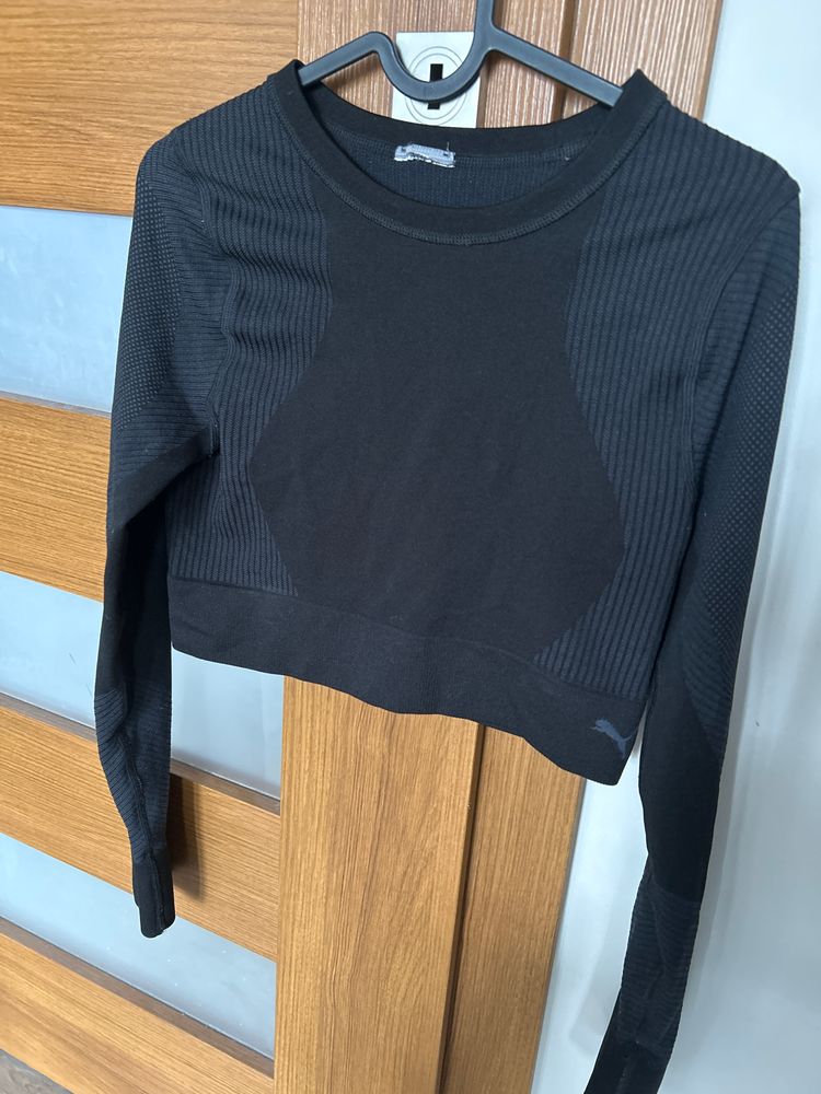Puma S 36 Black Long Sleeve Crop Top