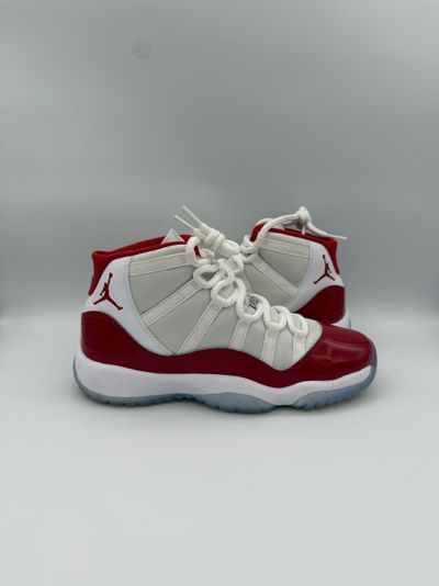 JORDAN 11 CHERRY 38