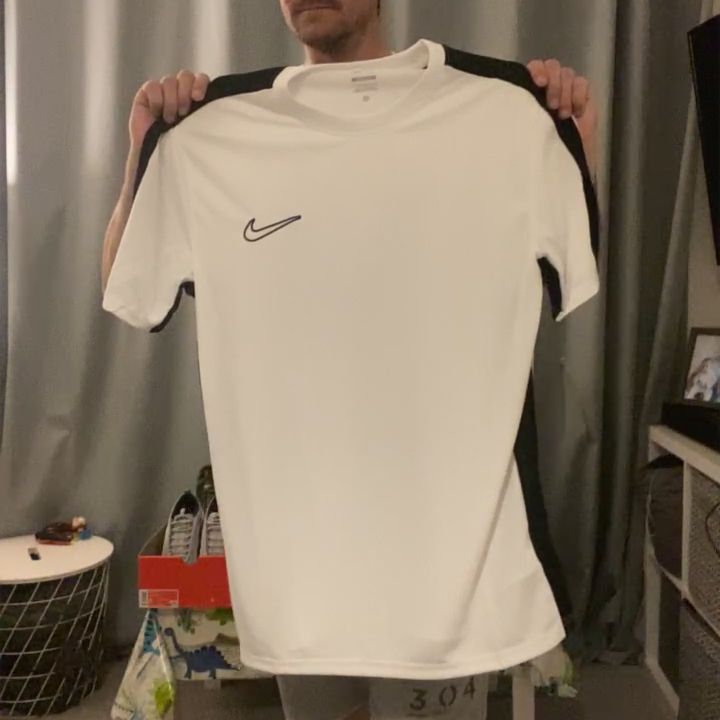 Nike Nike Dri Fit Size L product image