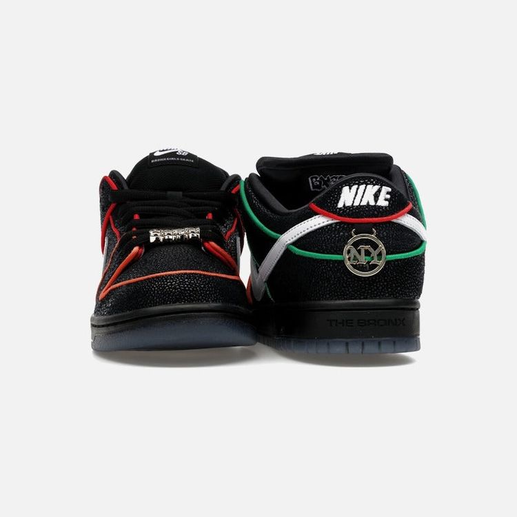 Immagine di Nike SB Dunk Low Bronx Girls Skate 10