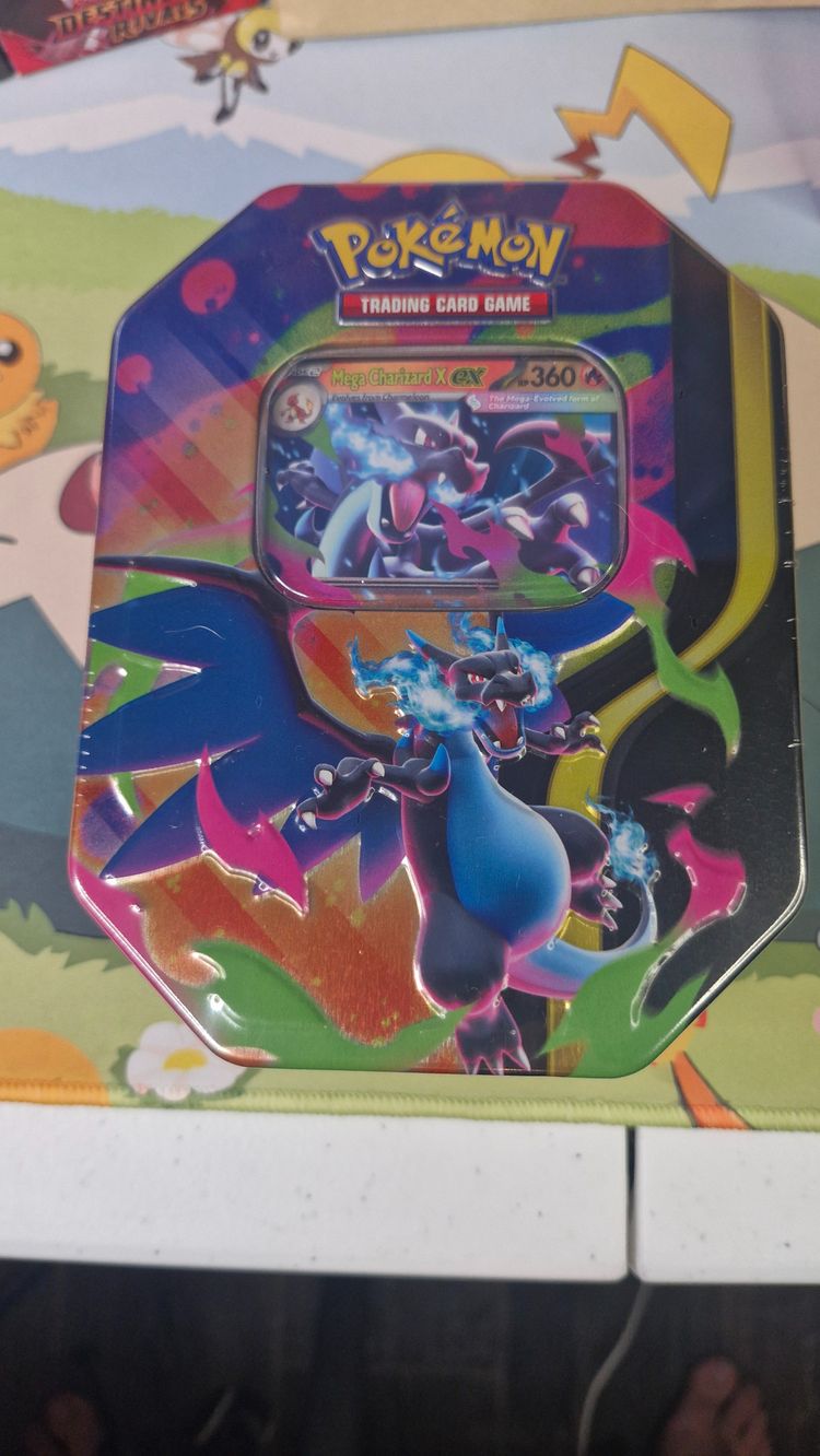 Charizard XY tin