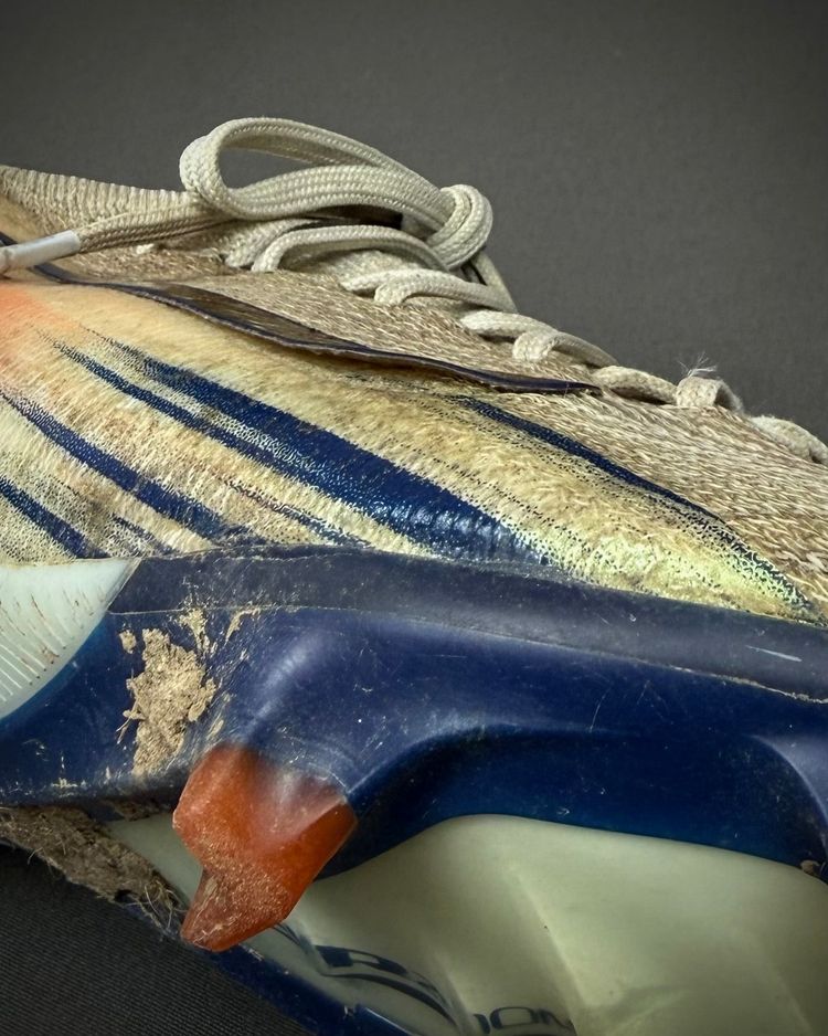 Bruno Fernandes | Match-Worn Boots | 2024/25 | 5 Goals | 4 Assists | 250th Manchester United Appearance image 3