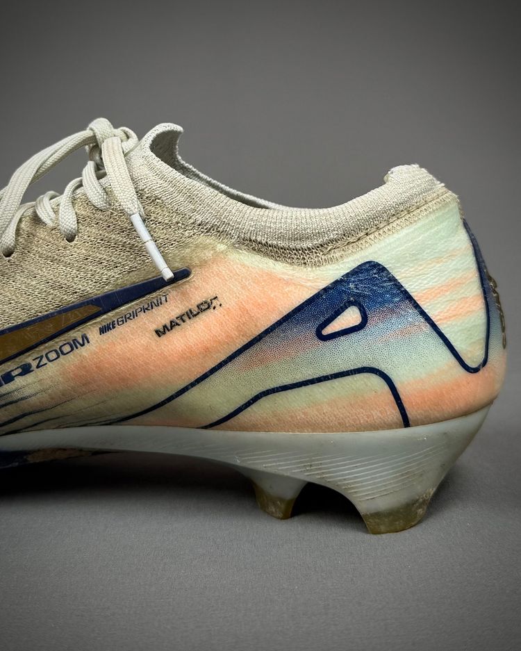 Bruno Fernandes | Match-Worn Boots | 2024/25 | 5 Goals | 4 Assists | 250th Manchester United Appearance image 11