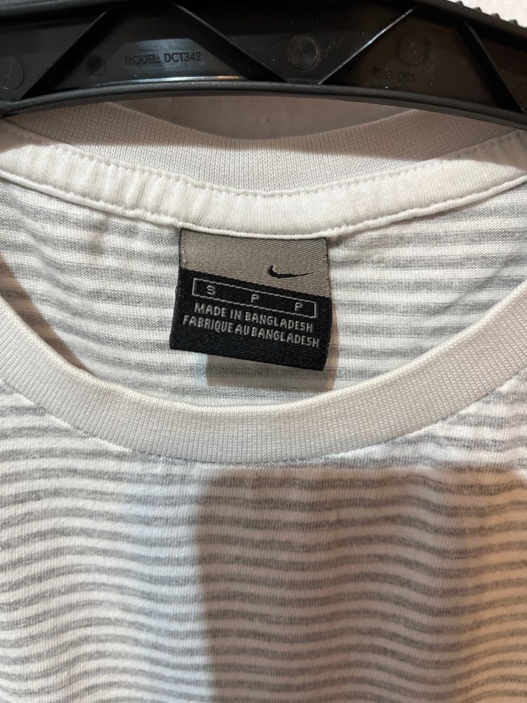 Nike Striped T-Shirt 2
