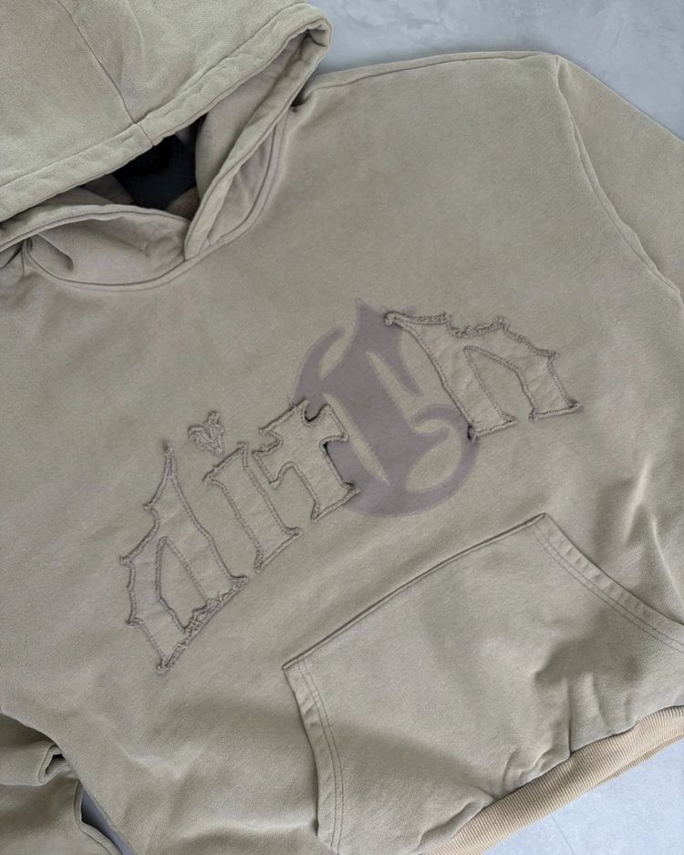 Corvidae X Ditch Patch Pullover sand 3