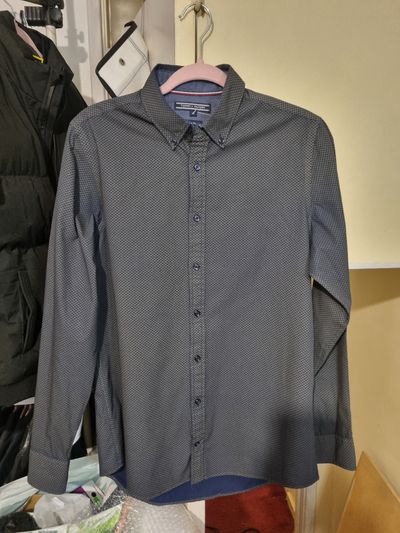 Tommy Hilfiger Men'S Slim Fit Button-Up Shirt