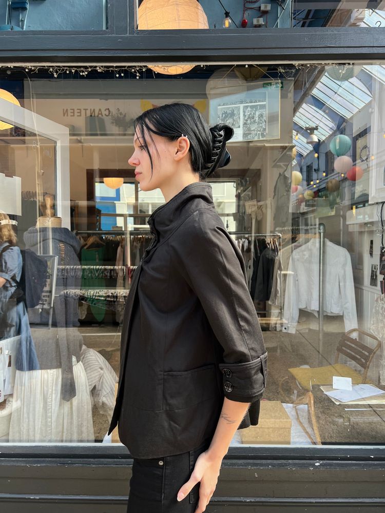 Black pea coat obraz 3
