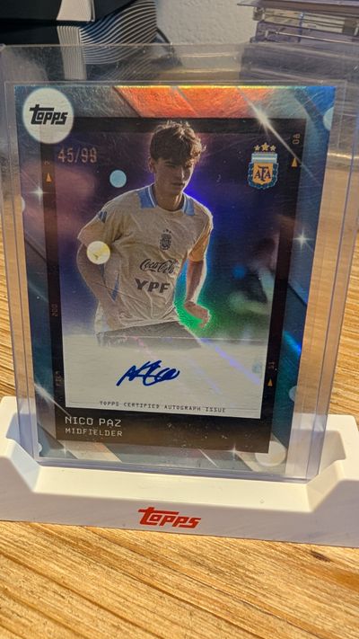 Nico Paz Auto /99 Topps Focus Argentina 2025