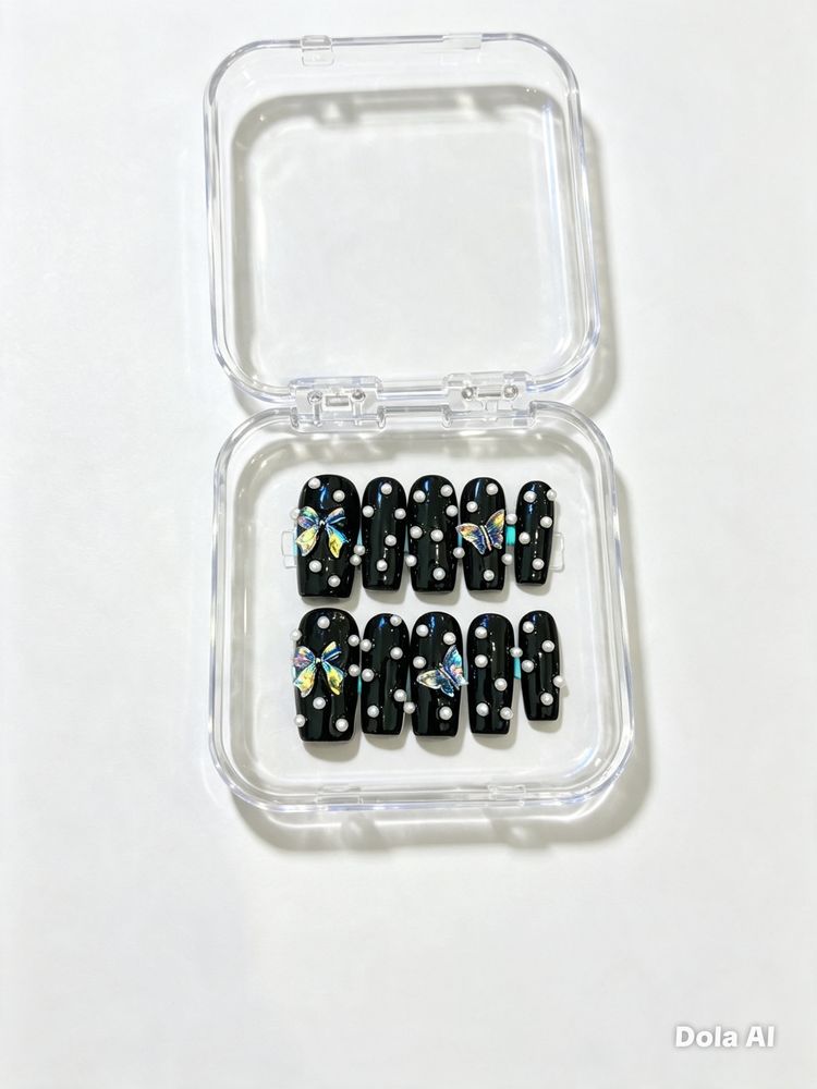 Black Press-On Nails With Butterfly And Pearl Design