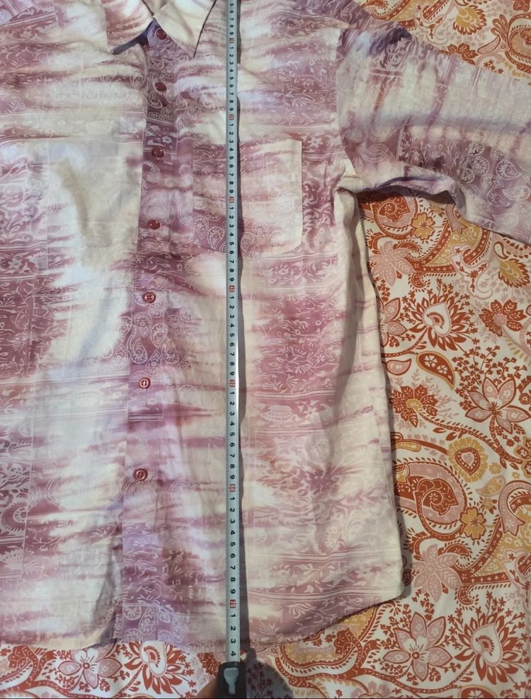 Pink And White Patterned Button-Up Shirt obraz 9