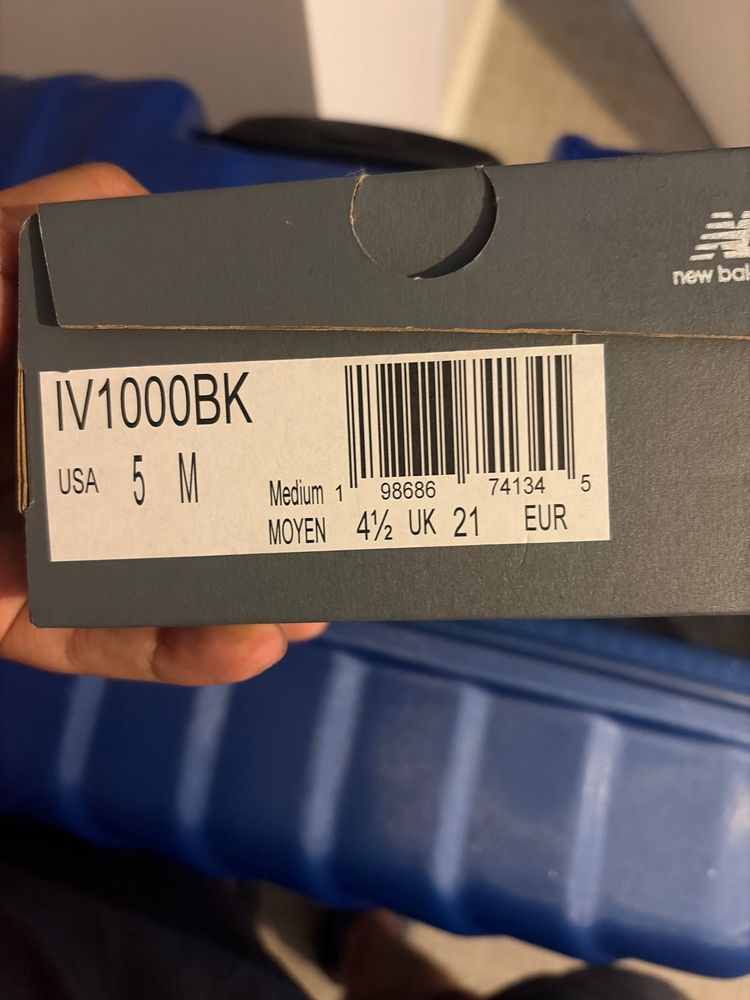 New Balance Black Sneakers obraz 2