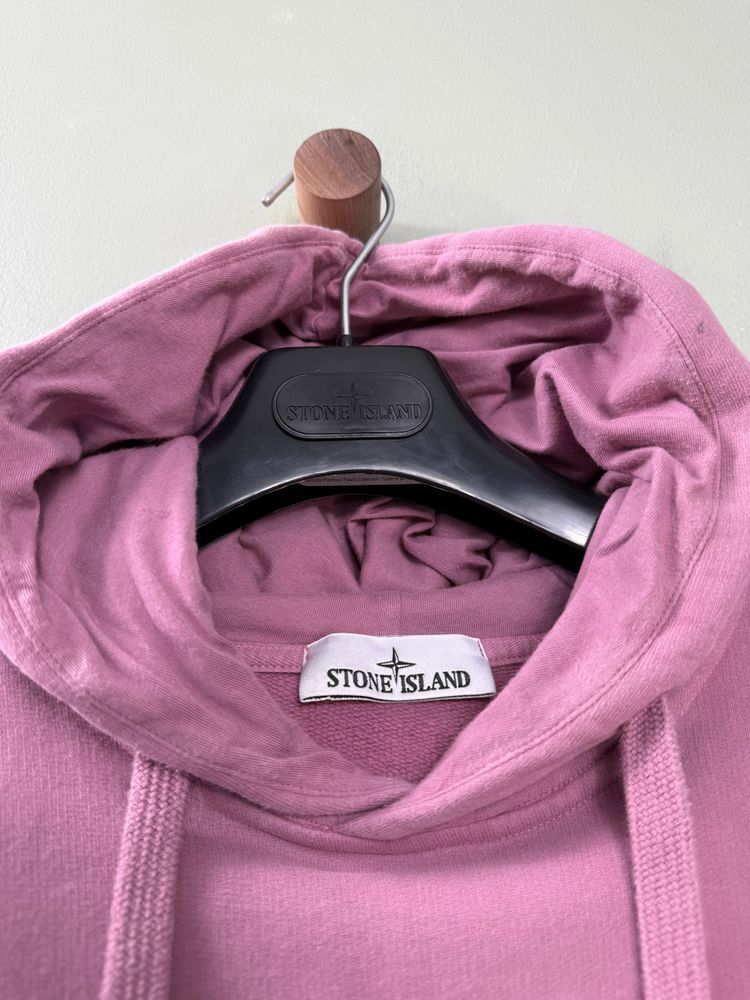 Stone Island Pink Hoodie imagen 3