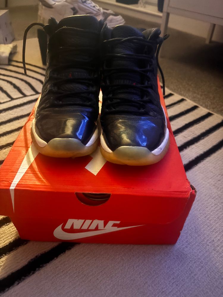 Air Jordan 11 Sneakers image 3