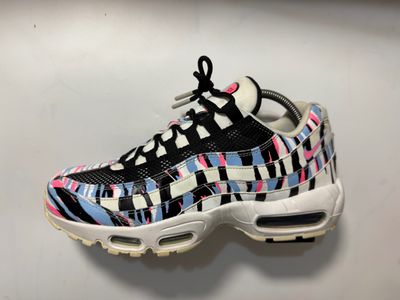 Nike Air Max 95 Sneakers- very clean
