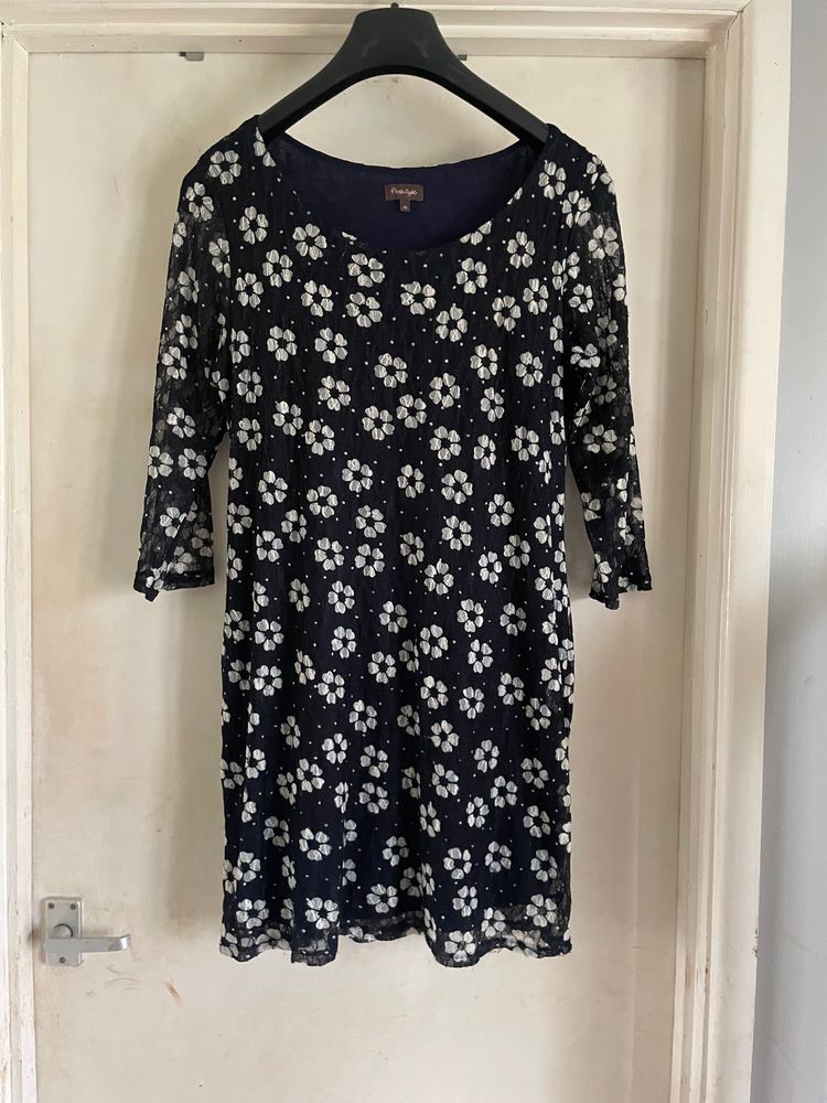 Phase Eight Phase eight lace over lining floral design dress size 16 product image