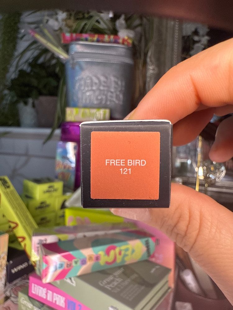 Immagine di Nars Powermatte Lipstick 2