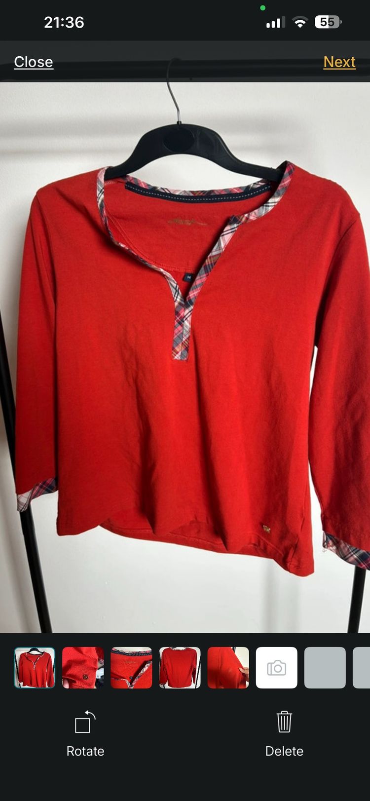 Dash Red Long Sleeve Top With Plaid Trim obraz 5