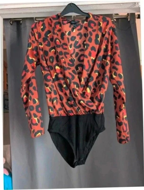 New Look Leopard Print Bodysuit Brown UK 8 Deep V Neck Long Sleeve Top image 1