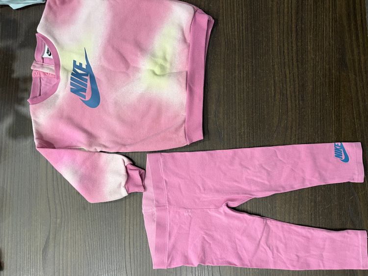Immagine di Nike Pink Tie-Dye Sweatshirt And Leggings Set 3