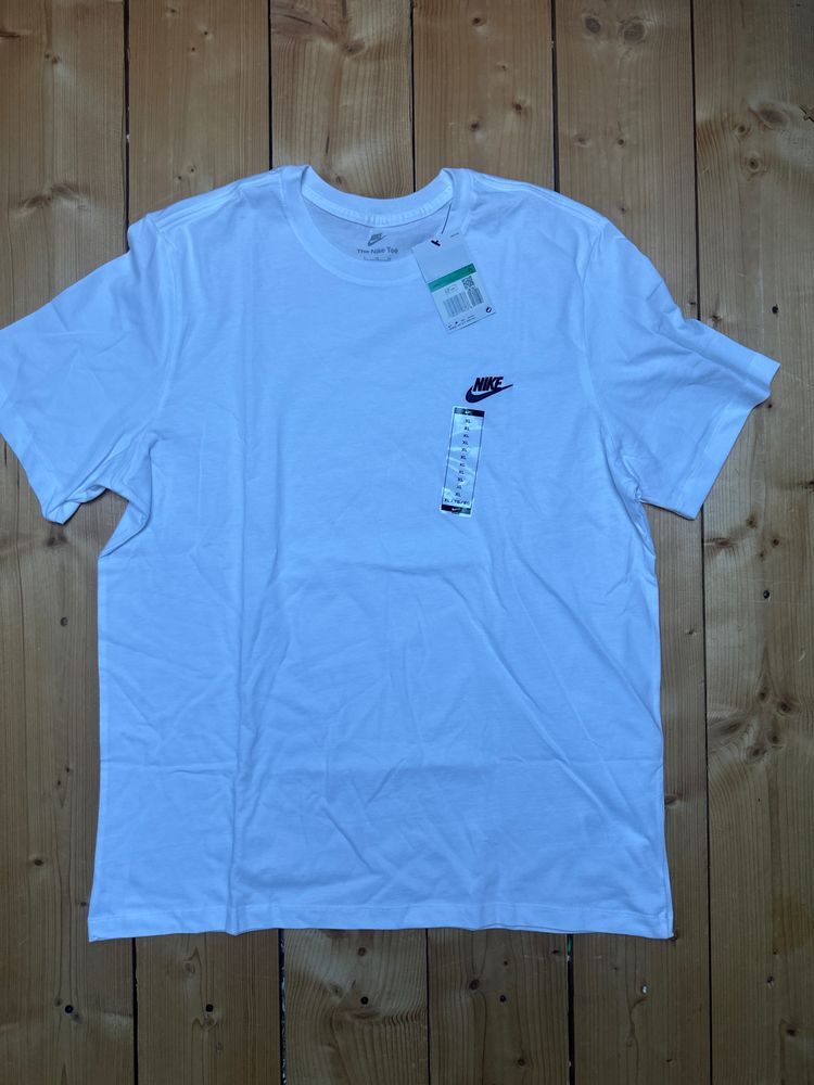 Nike Nike White T-Shirt product image