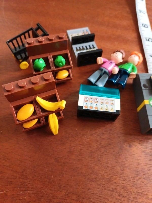Toy Building Blocks With Mini Figures And Accessories obraz 2