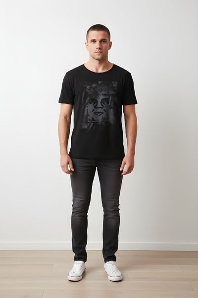 Obey Black Graphic T-Shirt size L
