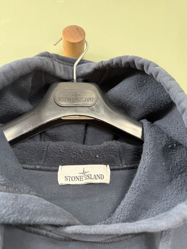 Stone Island Navy Hoodie imagen 4