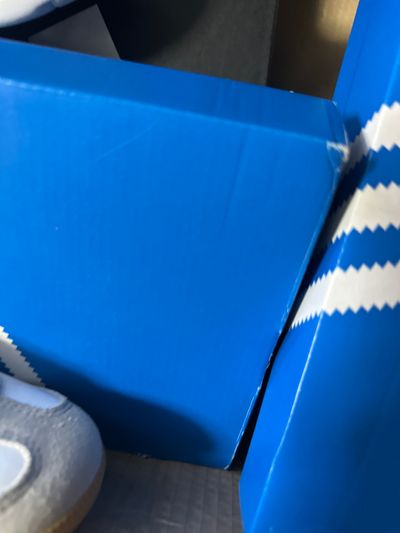 Sneaker request on live