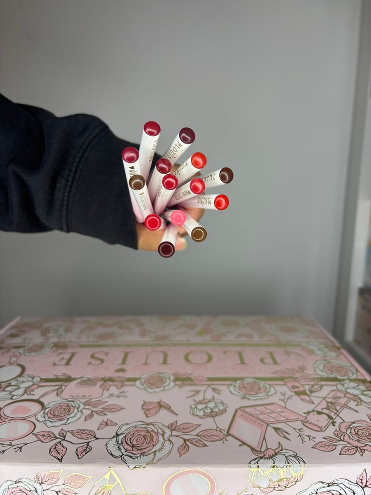 Lip Liners plouise 
