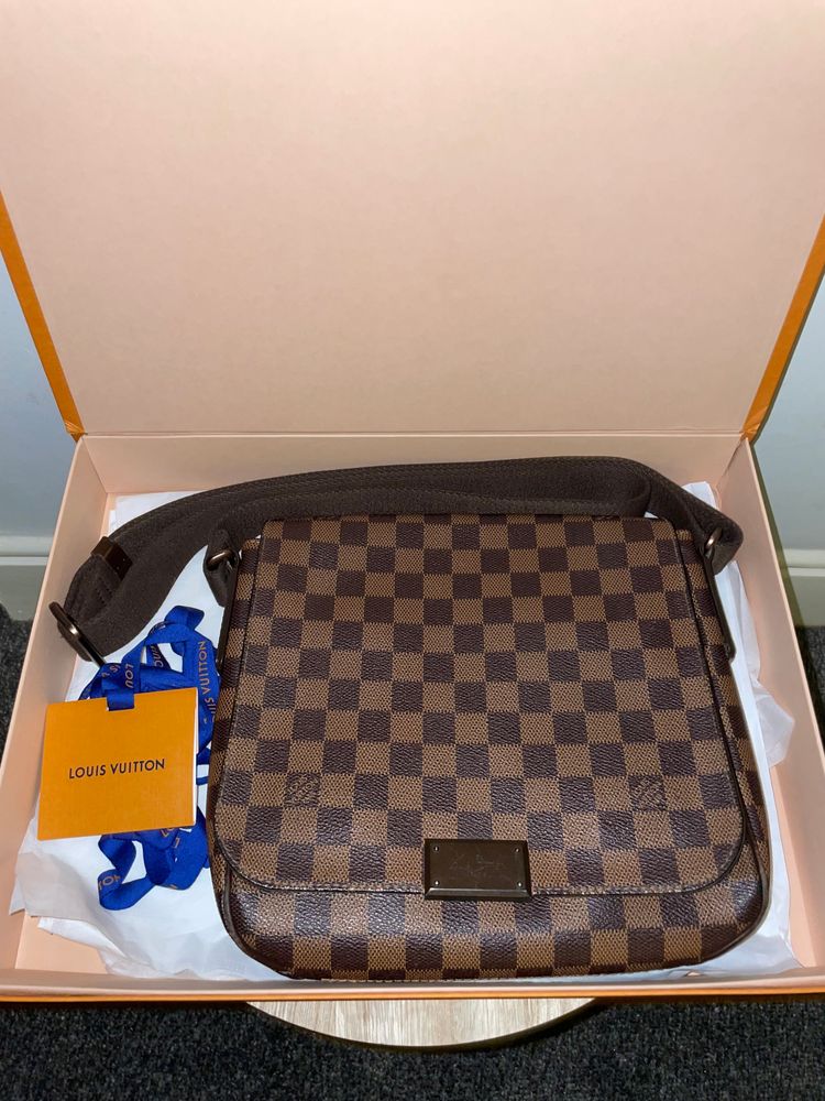 Louis Vuitton Louis Vuitton district messenger PM discontinued  product image